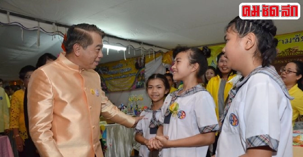 2558 ปฏิรูปการศึกษามาจริง รวมงานการศึกษาเข้ากับงานพัฒนาคน 2558 ปฏิรูปการศึกษามาจริง รวมงานการศึกษาเข้ากับงานพัฒนาคน