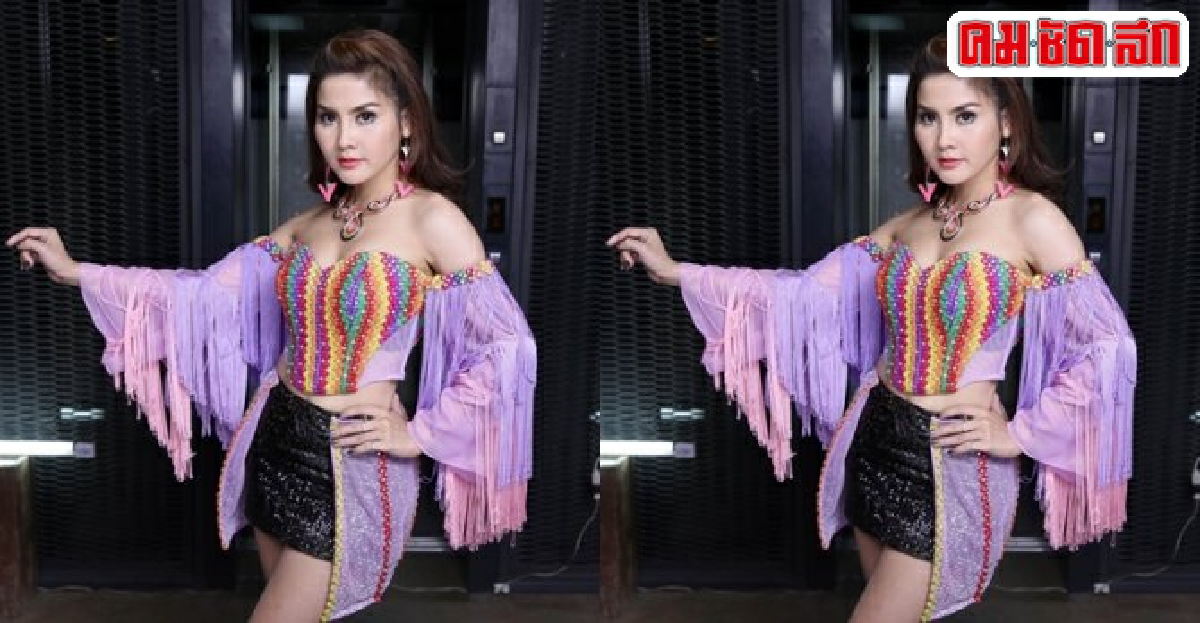 อั้มฉีกภาพสาววัยใสสู่เซ็กซี่ อั้มฉีกภาพสาววัยใสสู่เซ็กซี่