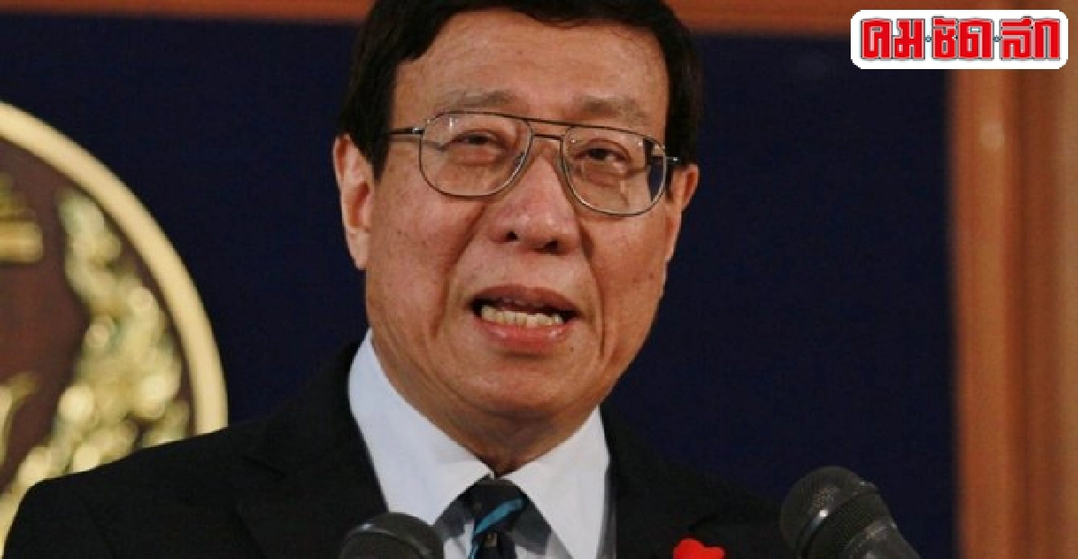 พรเพชรปัดเร่งบรรจุวาระถอดถอนบุญทรง พรเพชรปัดเร่งบรรจุวาระถอดถอนบุญทรง
