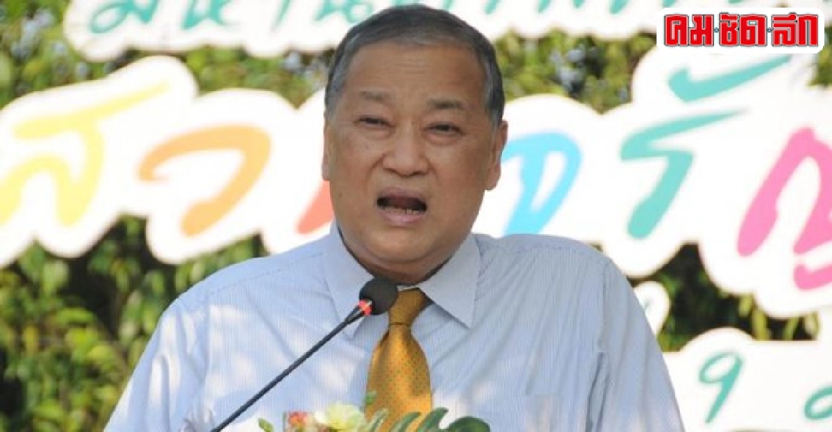 ปลัดกทม.นำขรก.รดน้ำสุขุมพันธุ์ ปลัดกทม.นำขรก.รดน้ำสุขุมพันธุ์