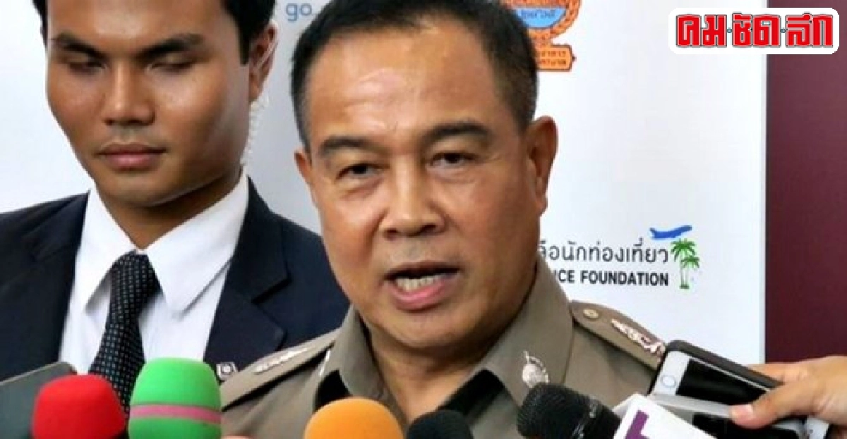 ผบ.ตร.ยันไม่ยื้อคดีถอดยศทักษิณ ผบ.ตร.ยันไม่ยื้อคดีถอดยศทักษิณ