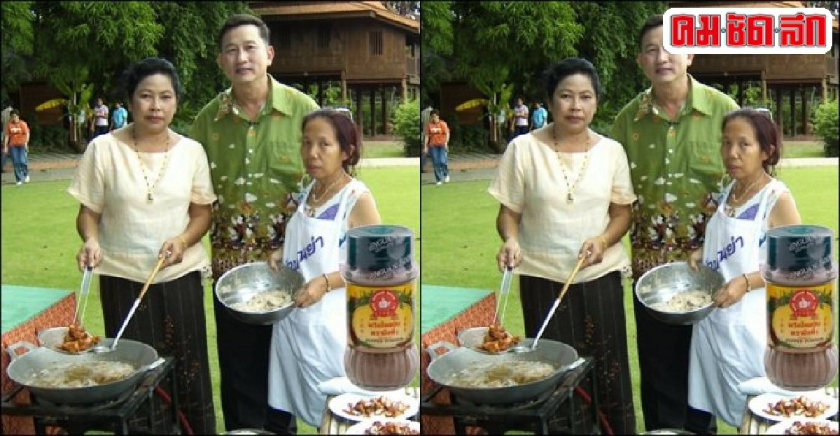 ครัวลอยฟ้า : หมูทอดพริกไทยตรามือ ครัวลอยฟ้า : หมูทอดพริกไทยตรามือ