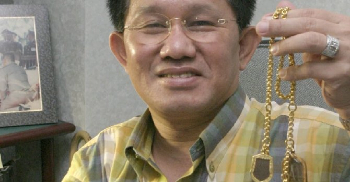 จ่อยิงหัวสมยศเสี่ยคาเฟ่ดังดับคาที่
