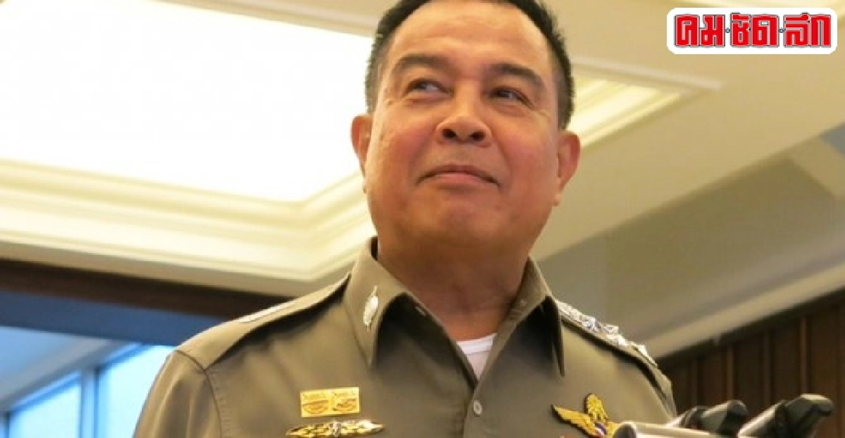 สมยศยันถอดยศทักษิณไม่เงียบ สมยศยันถอดยศทักษิณไม่เงียบ