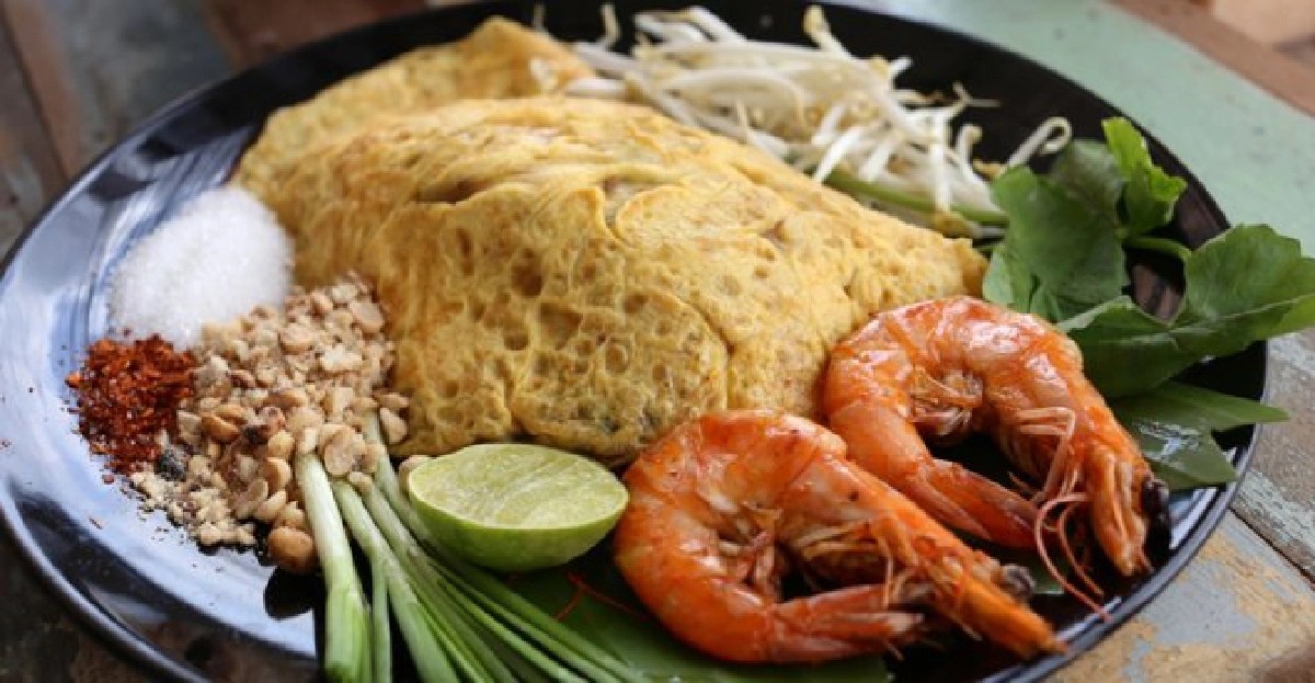 อร่อยครบเครื่อง กลางเมืองแปดริ้ว
