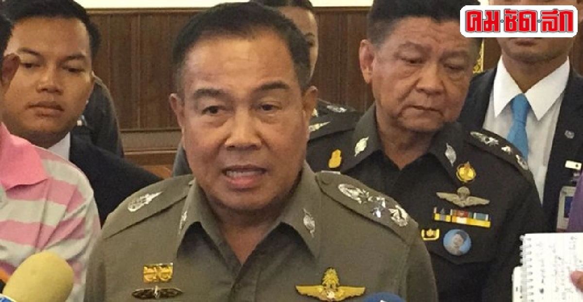 ตร.ให้ข่าวเสียหายฟันผู้บังคับบัญชา ตร.ให้ข่าวเสียหายฟันผู้บังคับบัญชา