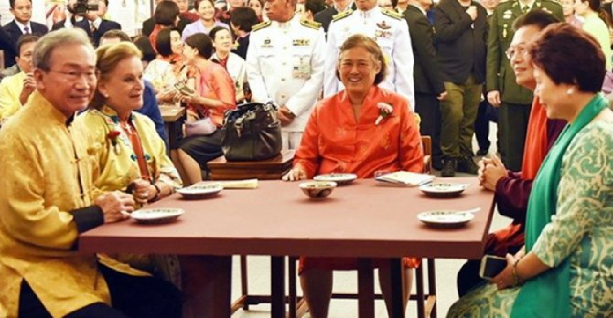 ร้านน้ำชาสอนคนไทยรักหวงแผ่นดิน ร้านน้ำชาสอนคนไทยรักหวงแผ่นดิน