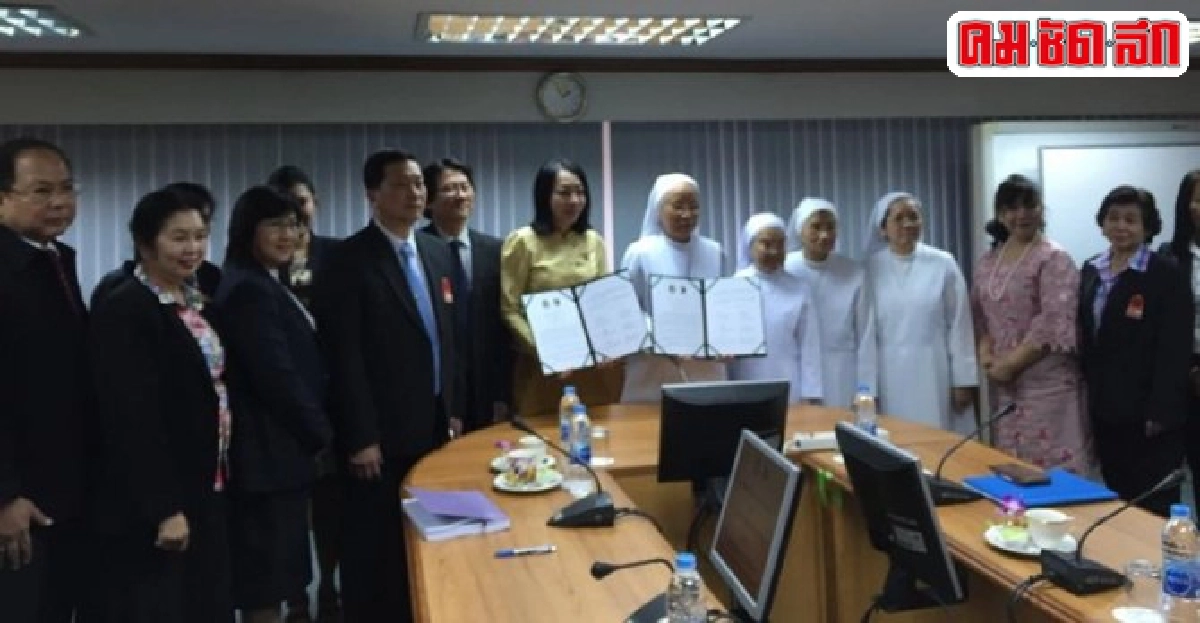 มบส.จับมือร.รในเครือเซนต์ปอลฯลดขาดแคลนครู มบส.จับมือร.รในเครือเซนต์ปอลฯลดขาดแคลนครู