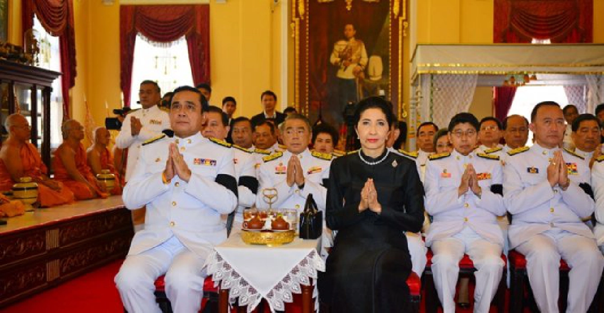 นายกฯนำครม.บำเพ็ญกุศลครบ2ปีพระสังฆราช