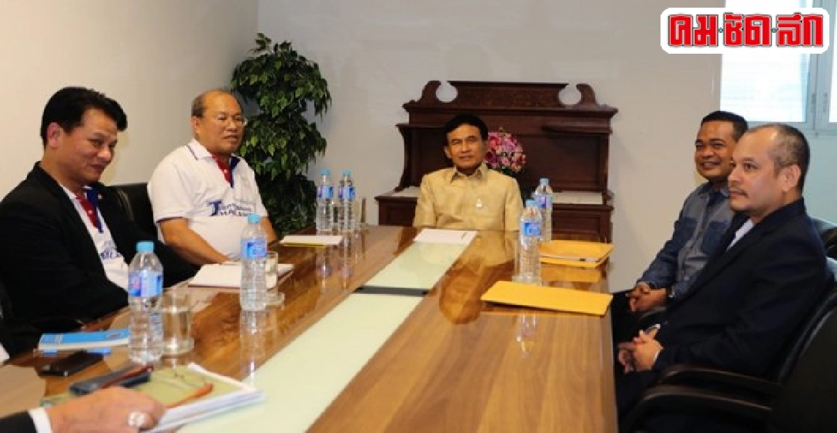บิ๊กตู่สั่งจับมือโพสต์ผังโกงราชภักดิ์เอง บิ๊กตู่สั่งจับมือโพสต์ผังโกงราชภักดิ์เอง