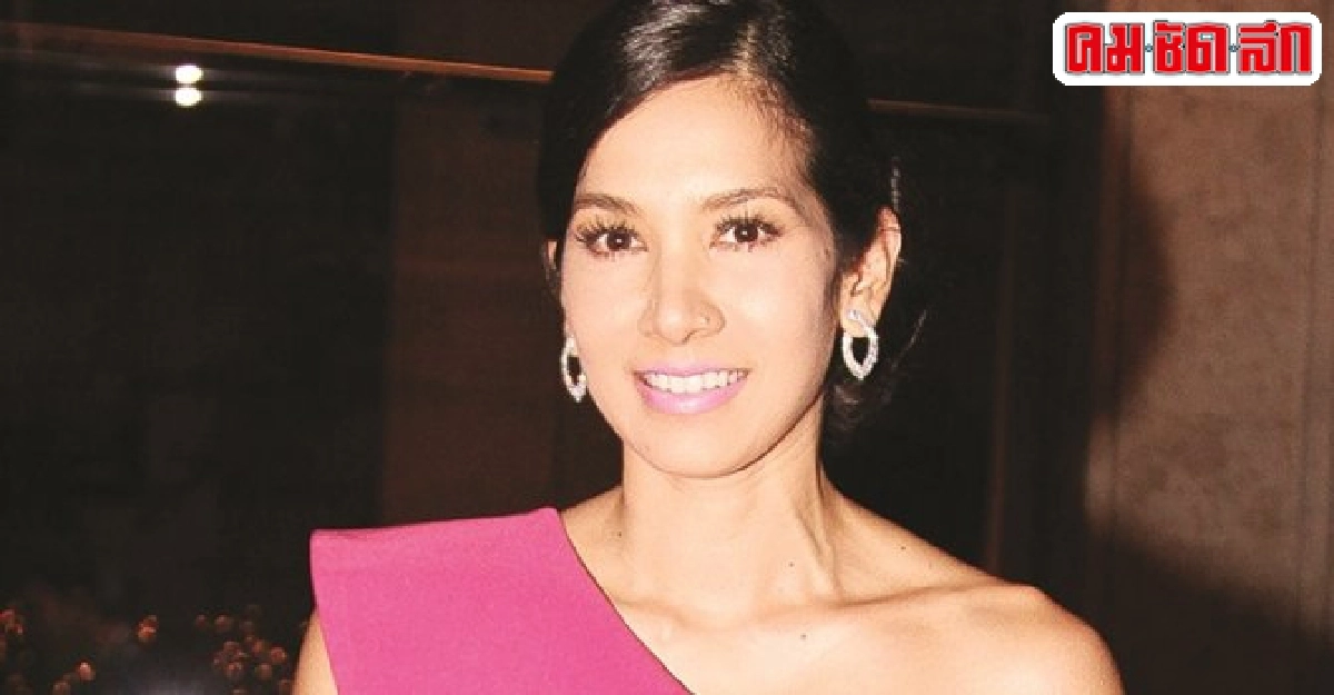นุสรับถูกทาบบัวปริ่มน้ำนานแล้วยิ้่มได้รางวัลที่สิงคโปร์ นุสรับถูกทาบบัวปริ่มน้ำนานแล้วยิ้่มได้รางวัลที่สิงคโปร์