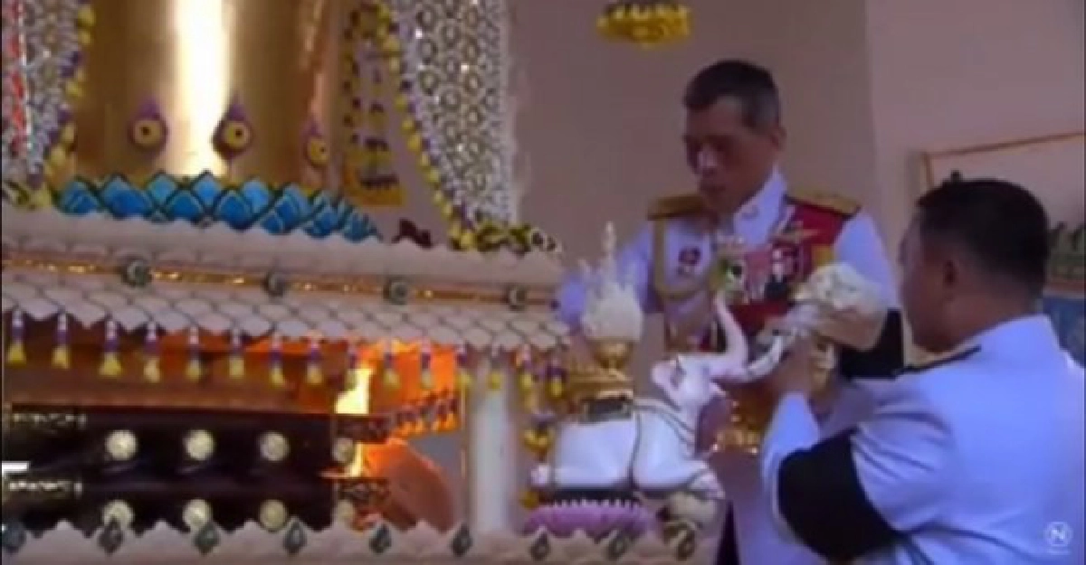 พระบรมฯทรงส่งเสด็จพระสังฆราชสู่พระนิพพาน พระบรมฯทรงส่งเสด็จพระสังฆราชสู่พระนิพพาน