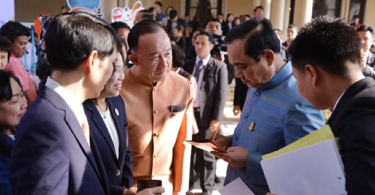 นายกฯประชุมร่วมครม.-คสช. นายกฯประชุมร่วมครม.-คสช.