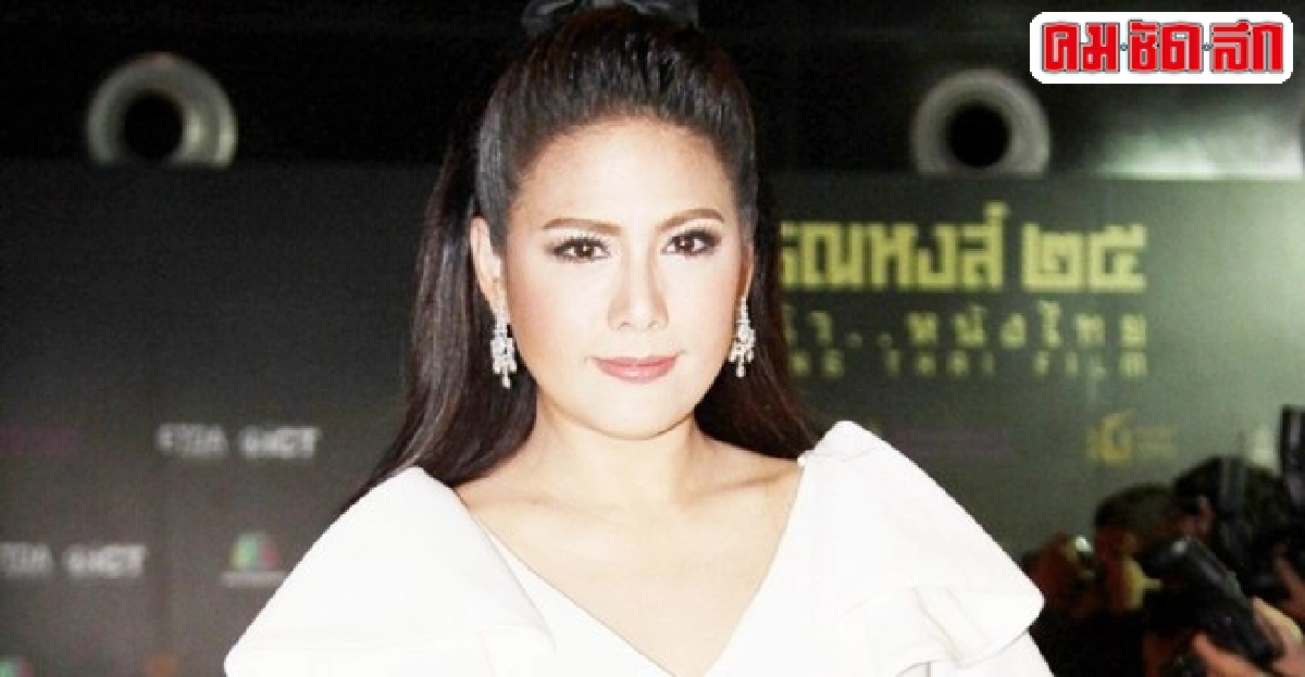 ติ๊กรับจิตตกหวั่นเป็นเนื้อร้ายที่มือ ติ๊กรับจิตตกหวั่นเป็นเนื้อร้ายที่มือ