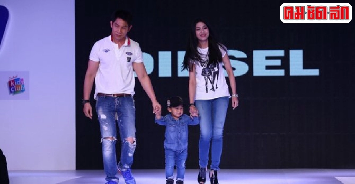 แฟชั่นนิสต้ารุ่นจิ๋วโชว์แฟชั่นซัมเมอร์ แฟชั่นนิสต้ารุ่นจิ๋วโชว์แฟชั่นซัมเมอร์