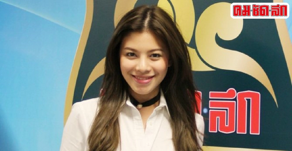 แคทย้ำกรรณเป็นเพื่อนยิ้มรับขึ้นแท่นลูกรักวี-ต้าร์ แคทย้ำกรรณเป็นเพื่อนยิ้มรับขึ้นแท่นลูกรักวี-ต้าร์