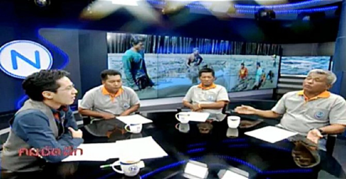 ช่วยชีวิตโลมา 5 ตัว รอดตายหวุดหวิด