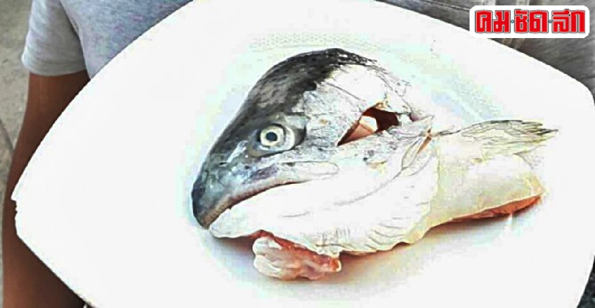 ครัวลอยฟ้า : หัวปลาแซลมอนทอดเกลือ