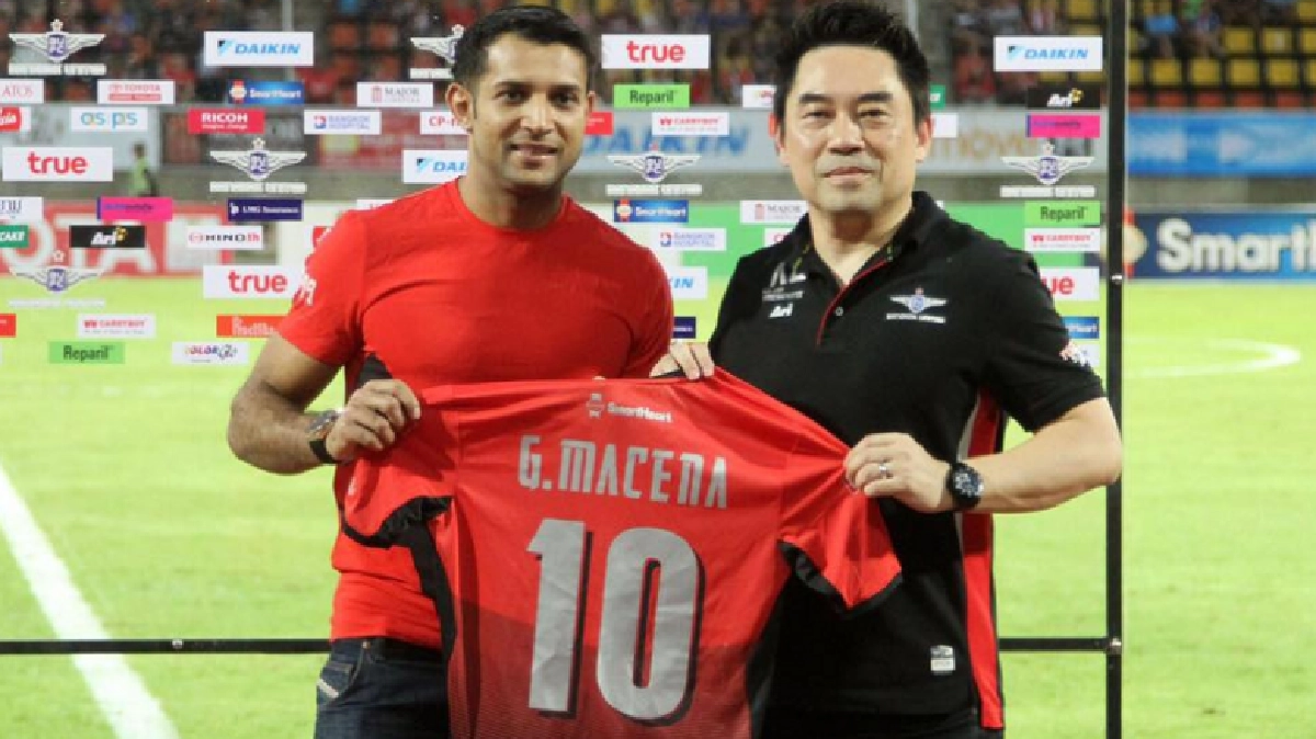 "แข้งเทพ" เปิดตัว" มาเชนา" ร่วมทัพ "แข้งเทพ" เปิดตัว" มาเชนา" ร่วมทัพ