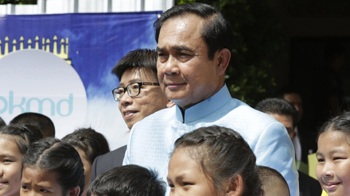 นายกฯไม่กังวลหญิงสาวประชิดตัวร้องทุกข์ 