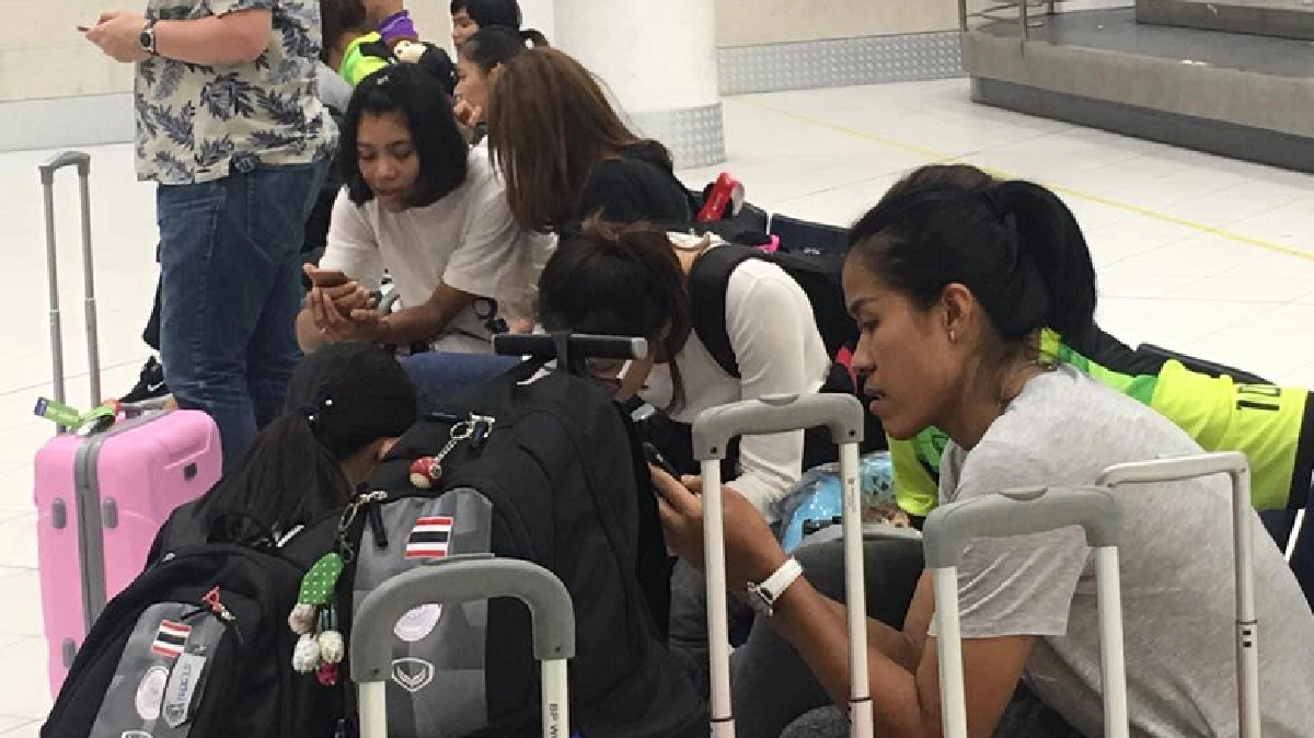 ทีมตบสาวไทยถึงอิตาลี ชมพู่ป่วยเรียกซาร่าเสริม ทีมตบสาวไทยถึงอิตาลี ชมพู่ป่วยเรียกซาร่าเสริม