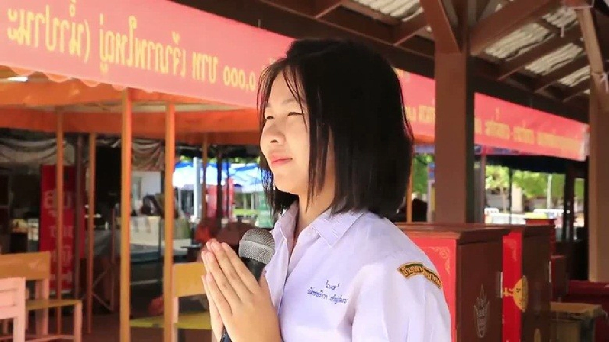 นักเรียนร้องเพลงแก้บนหลวงพ่อทำฝันสำเร็จ