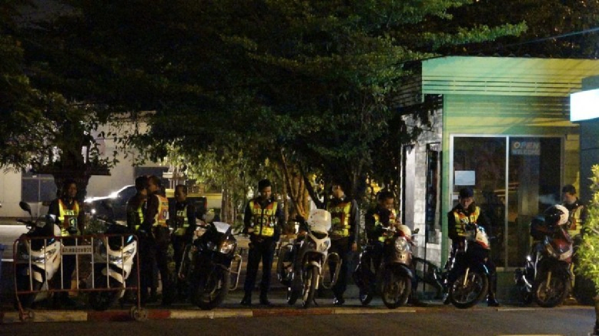 ตร.พร้อมรอคำสั่งบุกธรรมกายจับ"ธัมมชโย" ตร.พร้อมรอคำสั่งบุกธรรมกายจับ"ธัมมชโย"
