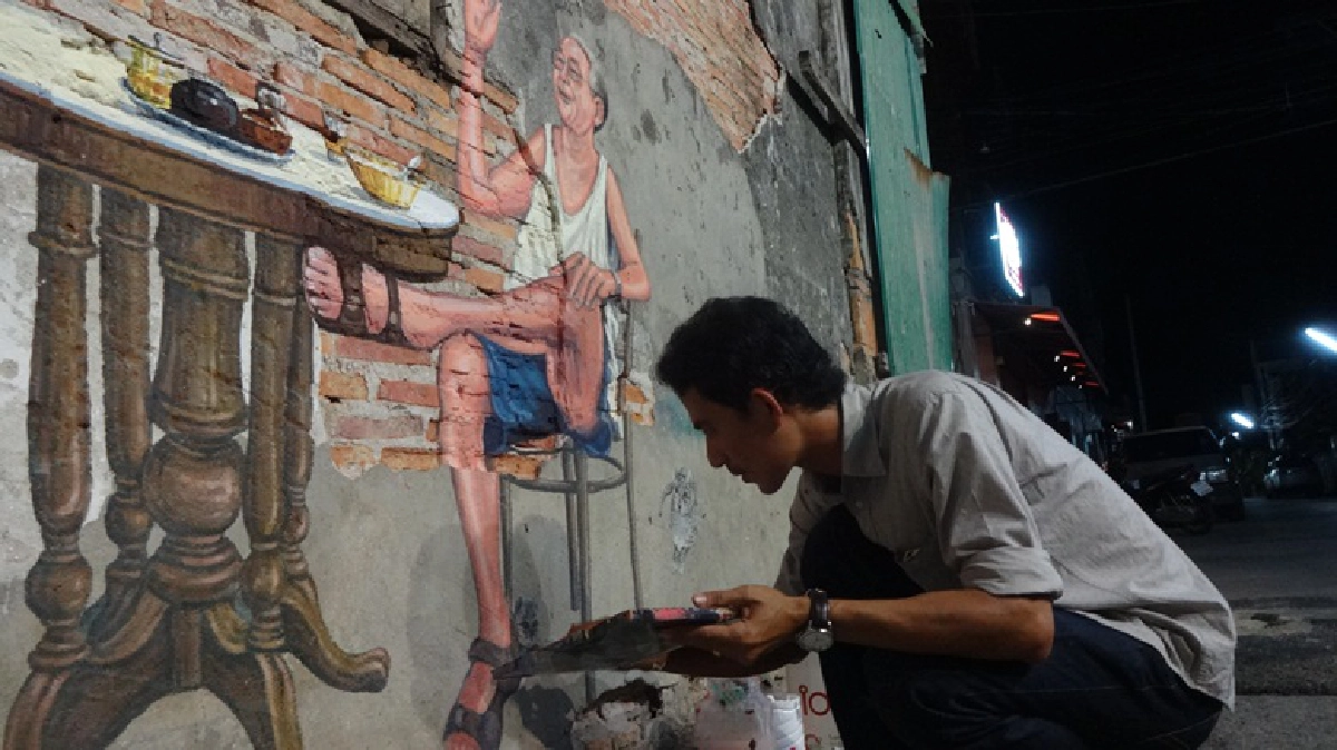 ซ่อมภาพวาด'สตรีทอาร์ต'เมืองเก่าสงขลา