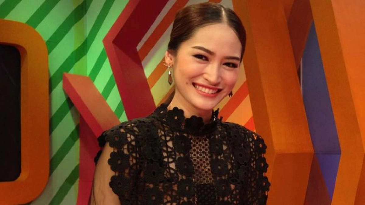 ‘พลอย’ ขอโทษ ‘ปีเตอร์’ เข้าใจผิด ฉะขายบ้าน (ชมคลิป)