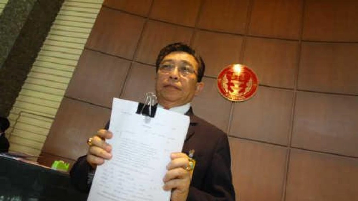 “ วิรัตน์”ติง“สมชัย” อ้างแกนนำ พท.ไม่ผิด โพสต์เฟซฯพร้อมกัน 