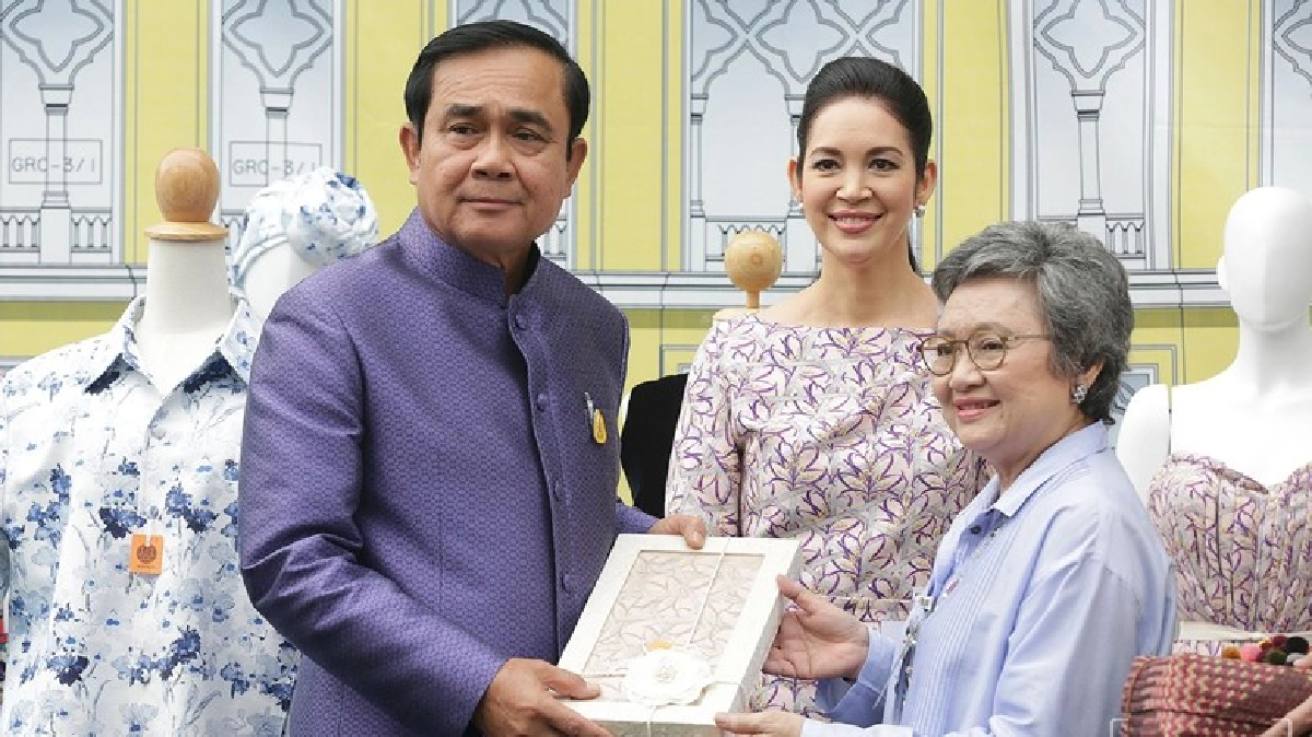 นายกฯ ประชาสัมพันธ์งาน “ฝ้ายทอใจ” ก่อนประชุมครม.