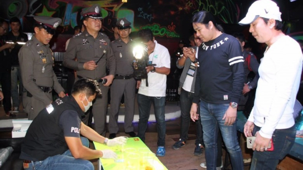 ตร.ตรวจผับป้องอาชญากรรม