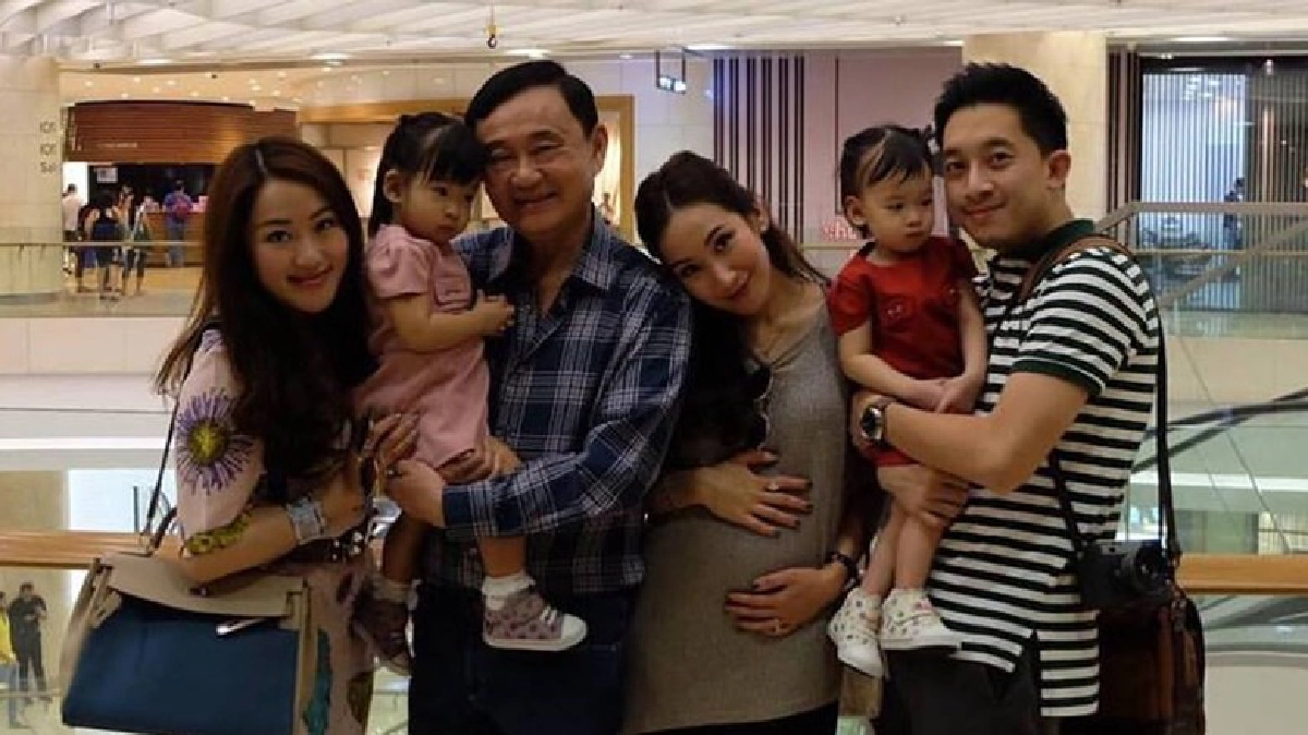 "ทักษิณ" ดีใจ ได้หลานชาย  