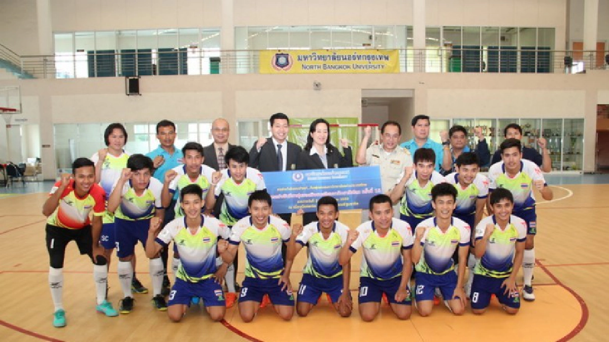 เปิดโผ “โต๊ะเล็ก” ลุยศึกปัญญาชน เปิดโผ “โต๊ะเล็ก” ลุยศึกปัญญาชน