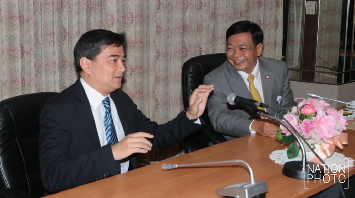 ประธาน สปท. สั่งระงับ “อลงกรณ์” เดินสายพบพรรคการเมือง