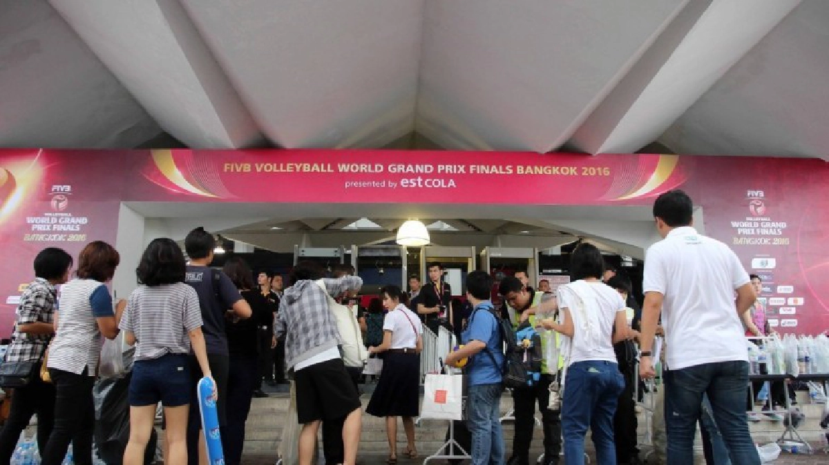 แฟนวอลเลย์แห่ดูเวิลด์กรังด์ปรีซ์-โอดตั๋วโก่งราคากว่า3เท่า แฟนวอลเลย์แห่ดูเวิลด์กรังด์ปรีซ์-โอดตั๋วโก่งราคากว่า3เท่า