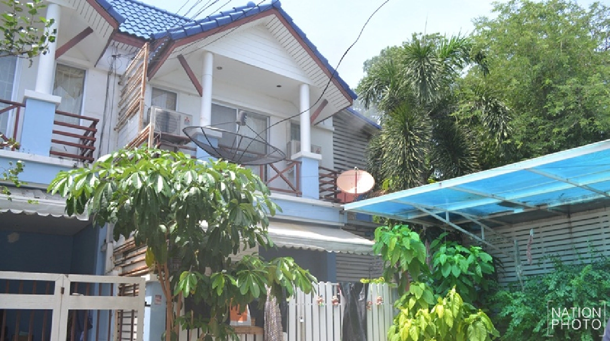  ไฟไหม้บ้านตำรวจหญิงยศพันโทหวิดวอด 