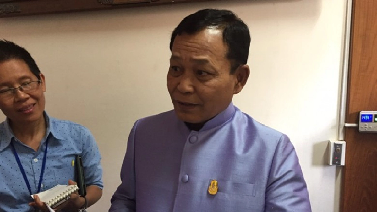 “ดาว์พงษ์” เซ็นตั้งทีมบริหาร “ราชภัฏชัยภูมิ-สุรินทร์”