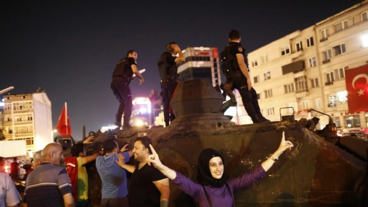 คสช. ปราม นักการเมือง โยงเหตุ "ตุรกี"