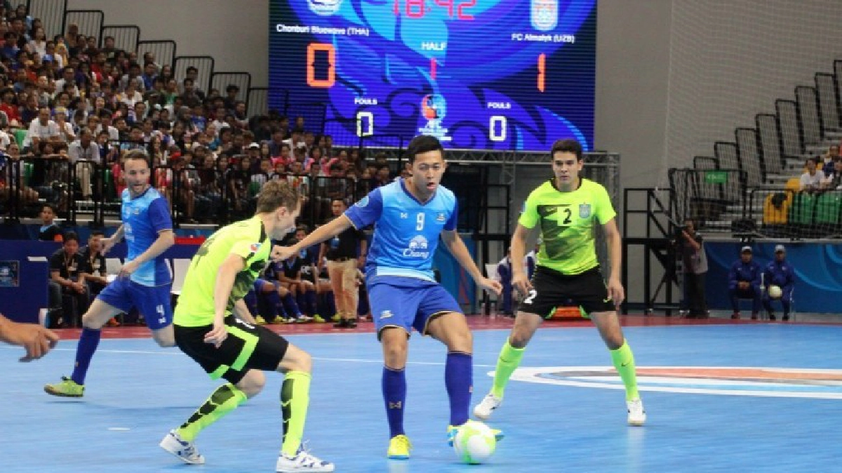 "บลูเวฟ" แซงชนะ 4-1 เข้ารอบรองชนะเลิศ
