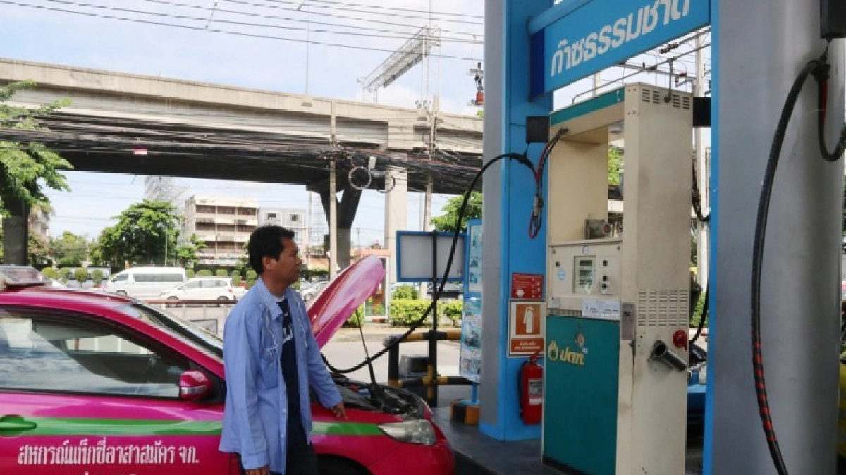 ปตท.คาดปีนี้ธุรกิจก๊าซ NGV ขาดทุน 6,000 ล้าน ปตท.คาดปีนี้ธุรกิจก๊าซ NGV ขาดทุน 6,000 ล้าน
