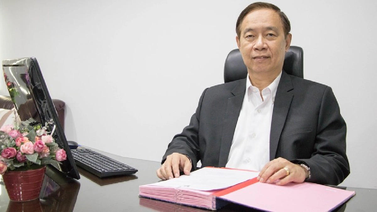นักศึกษาจบใหม่แห่สอบ ประกัน เพียบ นักศึกษาจบใหม่แห่สอบ ประกัน เพียบ