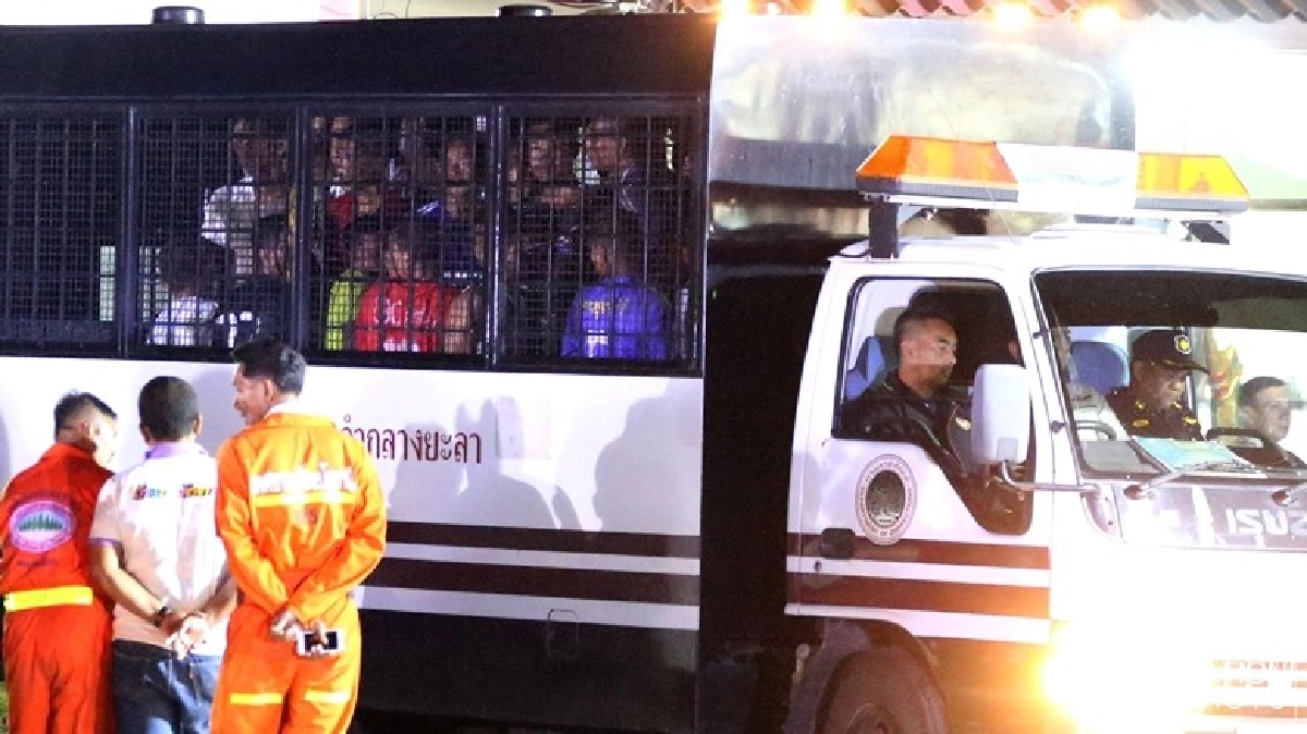 "ไขมันอุดตันหลอดเลือดปอด" แกนนำนักโทษก่อจลาจลคุกปัตตานีดับ "ไขมันอุดตันหลอดเลือดปอด" แกนนำนักโทษก่อจลาจลคุกปัตตานีดับ