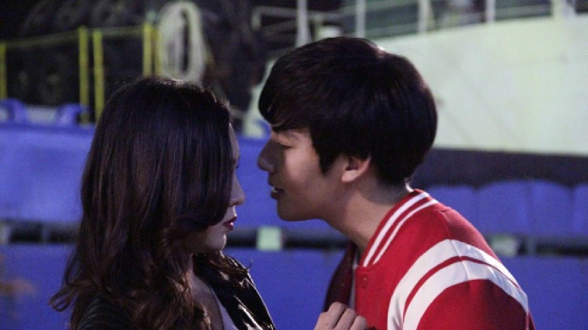 “โทโมะ” ขอปกป้อง “แมงมุม” จากนักเลง “โทโมะ” ขอปกป้อง “แมงมุม” จากนักเลง