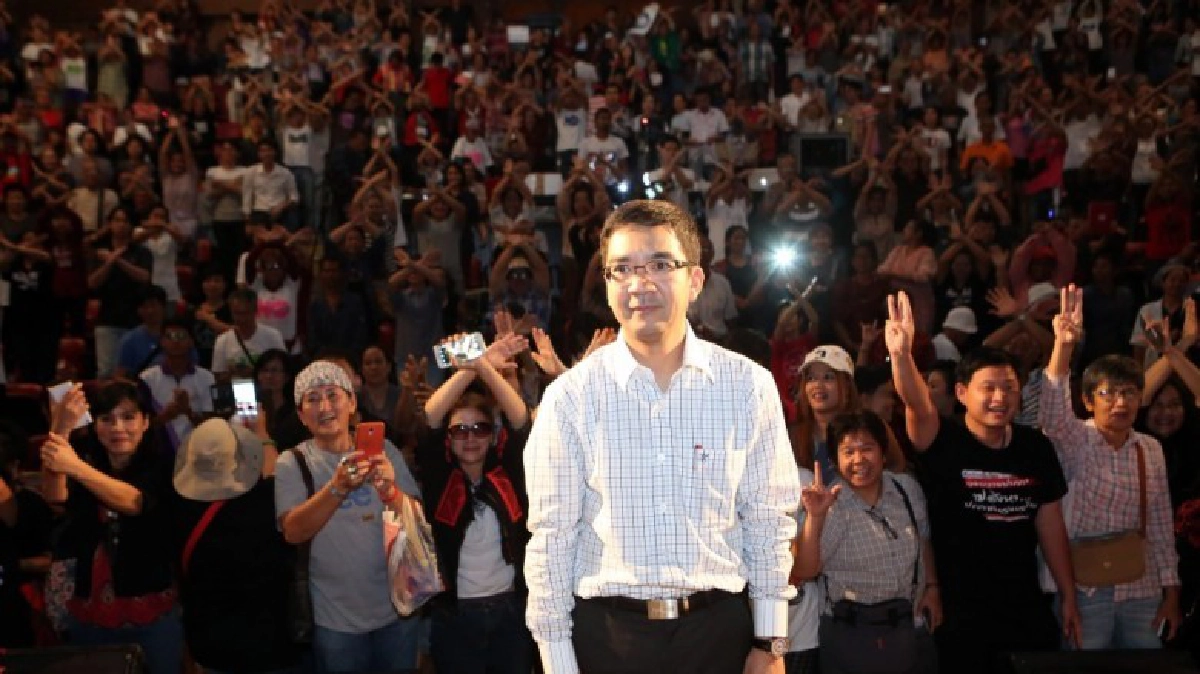 “วิษณุ”เตือน“วรเจตน์”พูดกาบัตรช่องขวาเสี่ยงผิดพ.ร.บ.ประชามติ