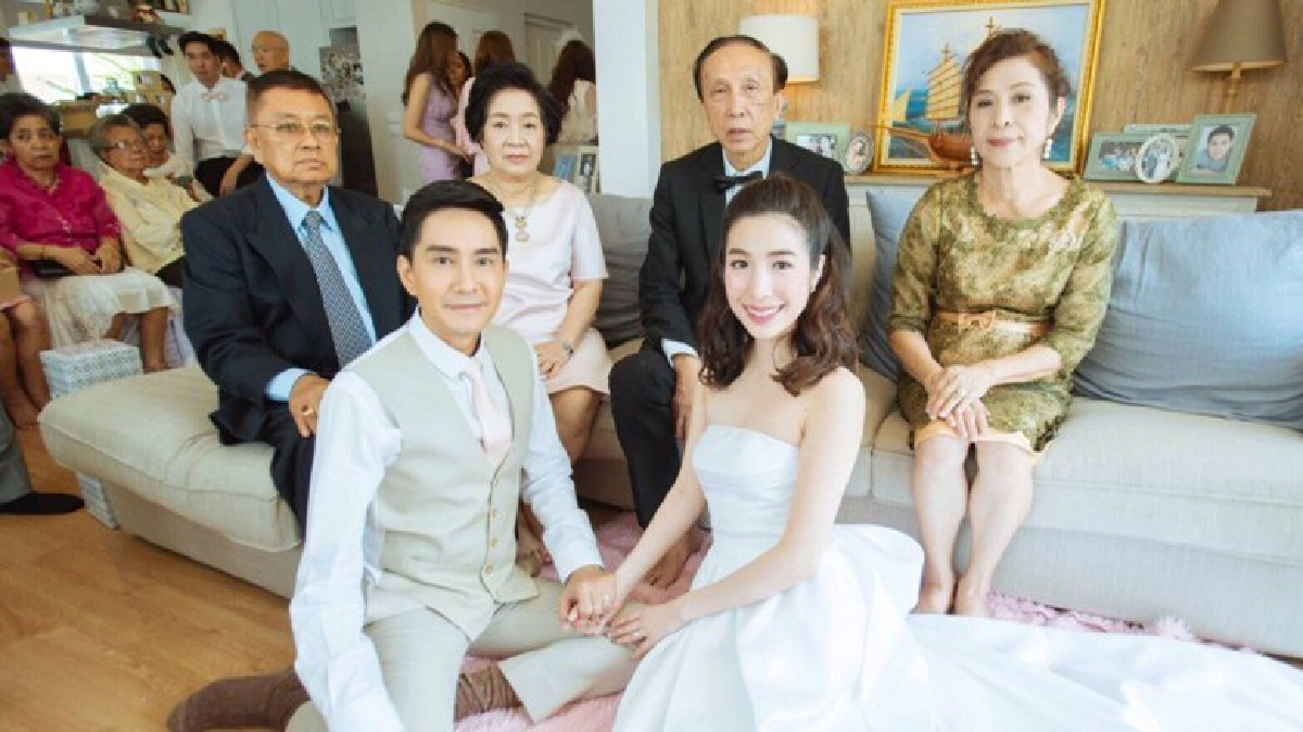 ‘คนบันเทิง’ซุ่มแต่งงานสานรักลงตัวทำเอาเซอร์ไพรส์ ‘คนบันเทิง’ซุ่มแต่งงานสานรักลงตัวทำเอาเซอร์ไพรส์