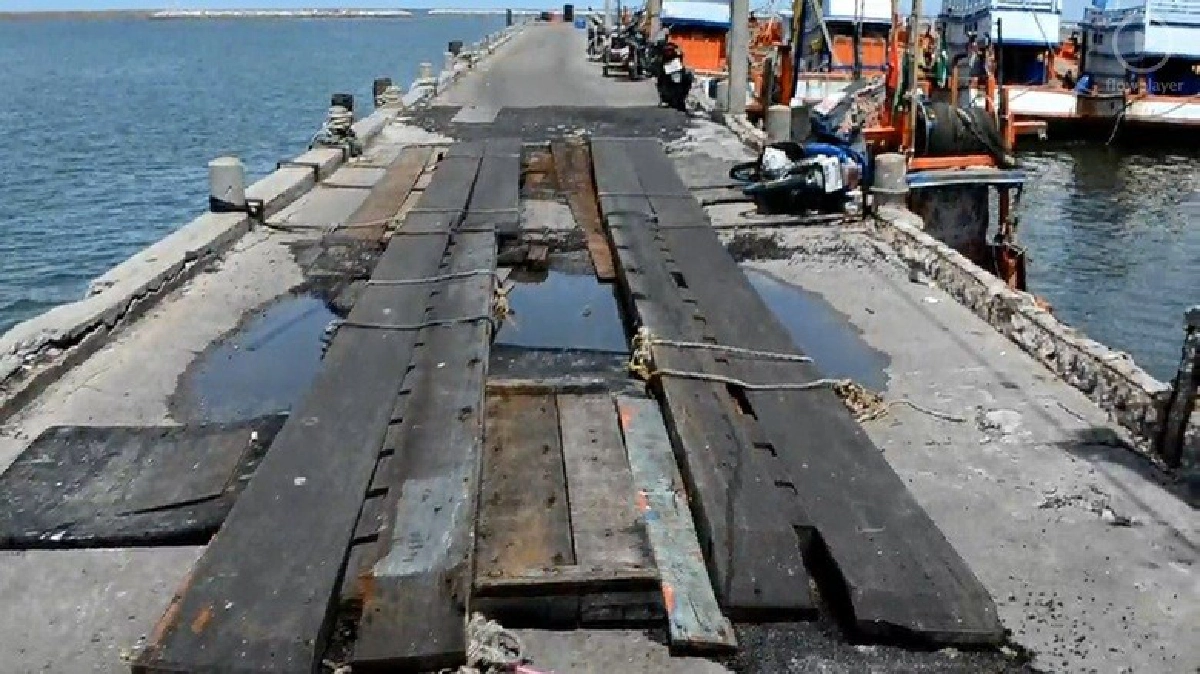 ร้องขอผ่อนผันขายสินค้าหลังปิดสะพานเทียบเรืออ่างศิลา ร้องขอผ่อนผันขายสินค้าหลังปิดสะพานเทียบเรืออ่างศิลา