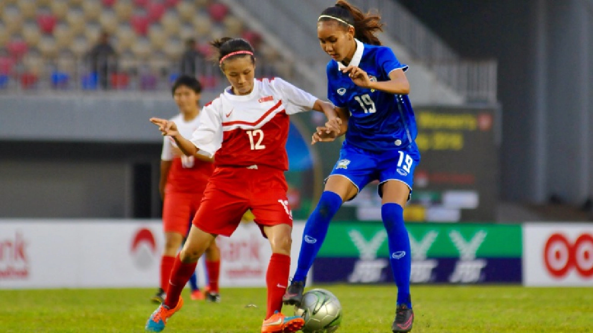 แข้งสาวไทยถล่มสิงคโปร์เละเทะ 8-0