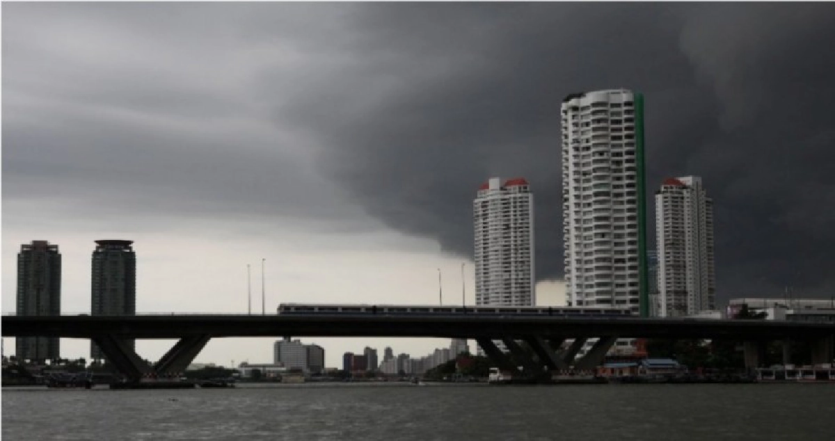 ถก! "9 แผนรับฝนถล่มกรุง" ถก! "9 แผนรับฝนถล่มกรุง"