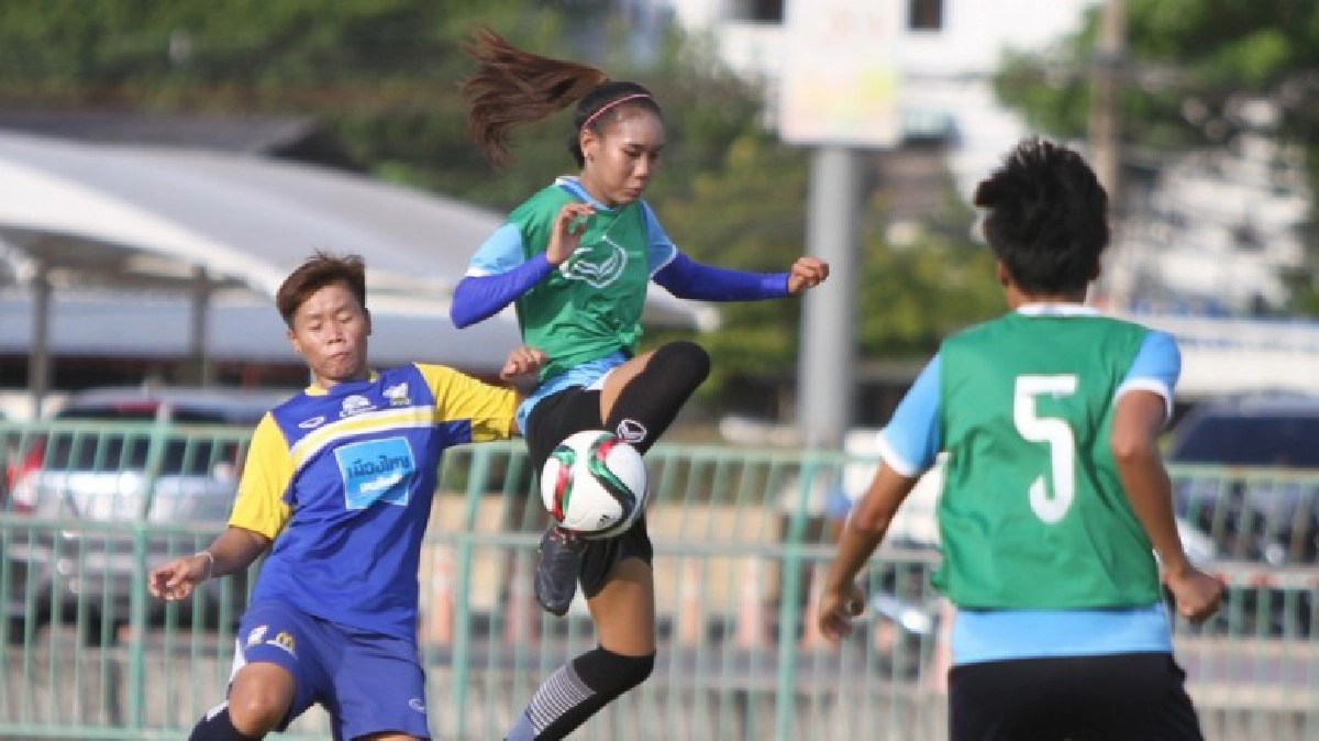 ยูลีกหญิงกระหึ่ม สปอนเซอร์วิ่งชน อ่างทองร่วมแข่ง ยูลีกหญิงกระหึ่ม สปอนเซอร์วิ่งชน อ่างทองร่วมแข่ง